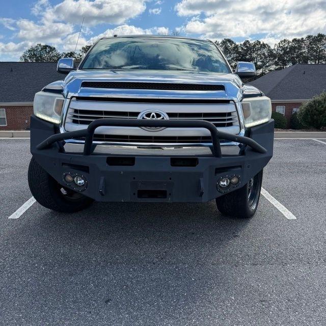 Toyota Tundra  2014