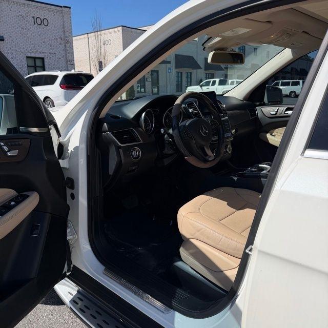 Mercedes-Benz GLE-Class  2016