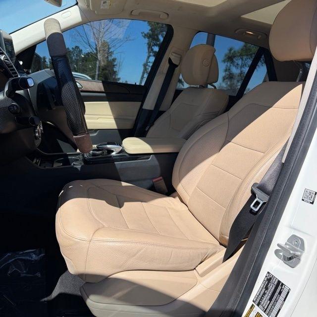 Mercedes-Benz GLE-Class  2016