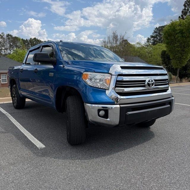 Toyota Tundra  2017