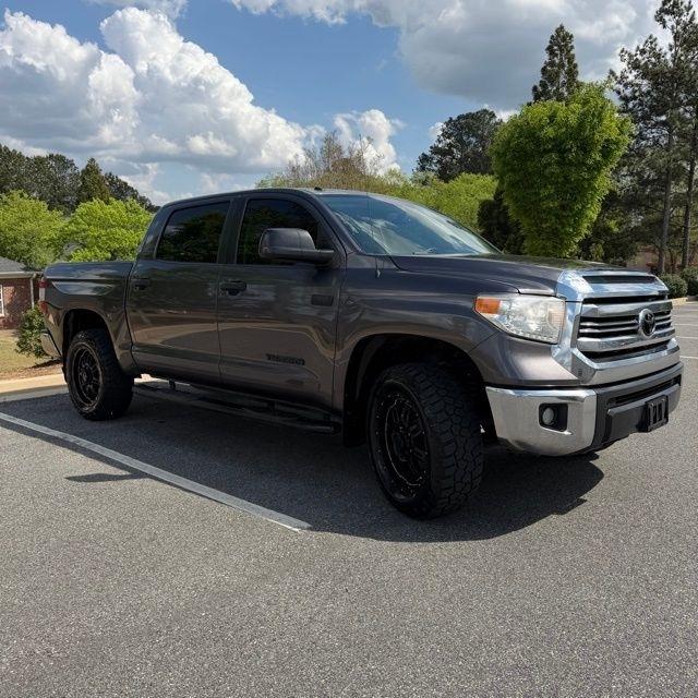 Toyota Tundra  2016