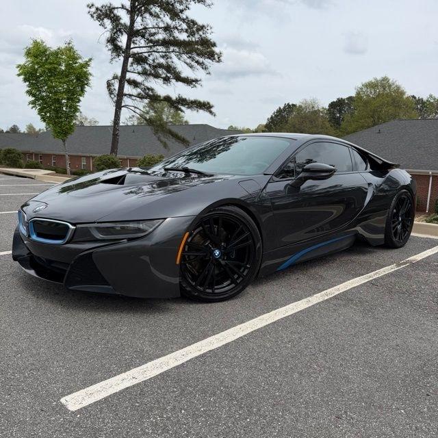 BMW i8  2015