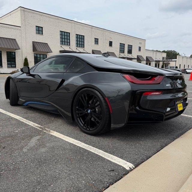 BMW i8  2015