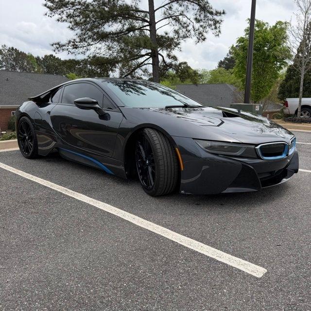 BMW i8  2015