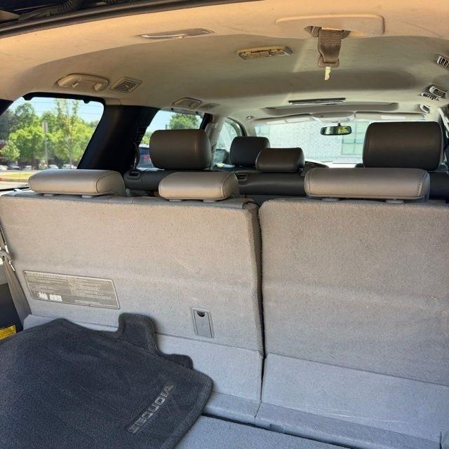 Toyota Sequoia  2011