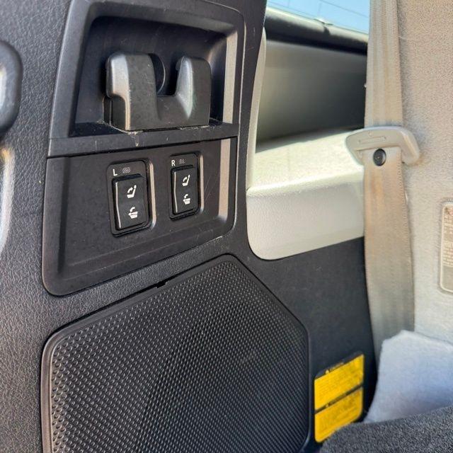 Toyota Sequoia  2011