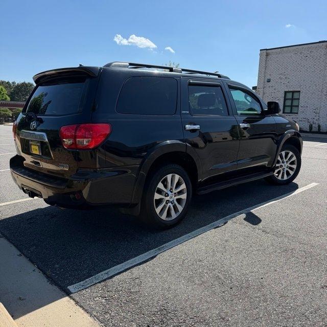 Toyota Sequoia  2011