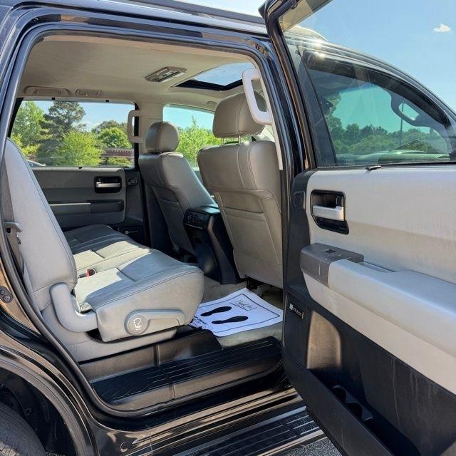 Toyota Sequoia  2011