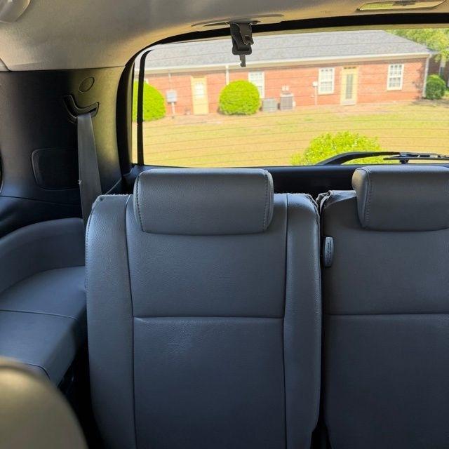 Toyota Sequoia  2011