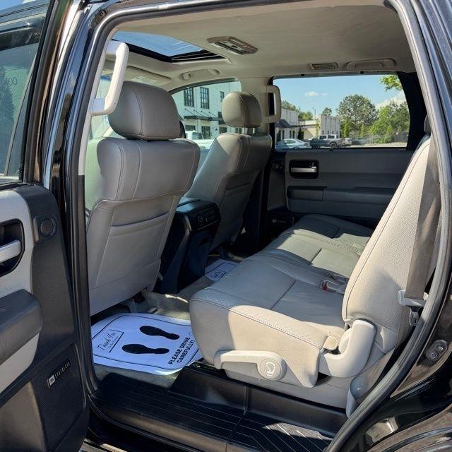 Toyota Sequoia  2011