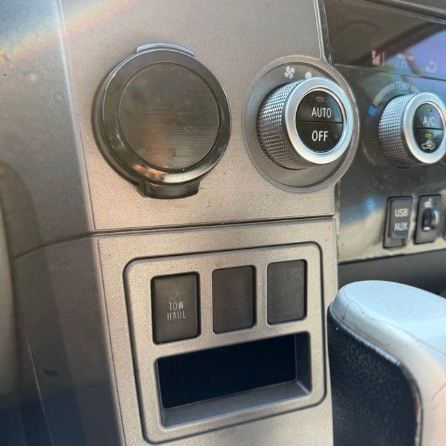 Toyota Sequoia  2011