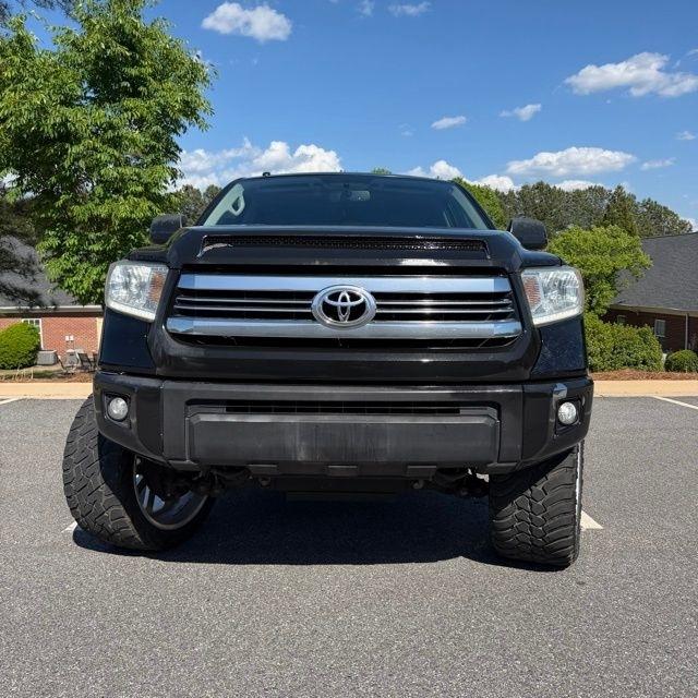 Toyota Tundra  2016