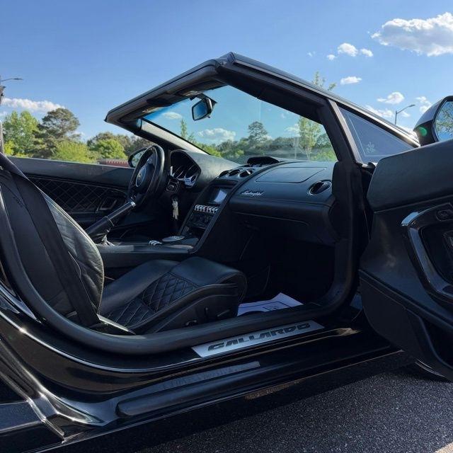 Lamborghini Gallardo  2011