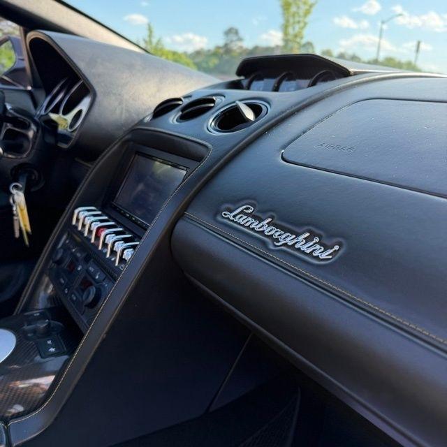 Lamborghini Gallardo  2011