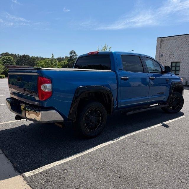Toyota Tundra  2016