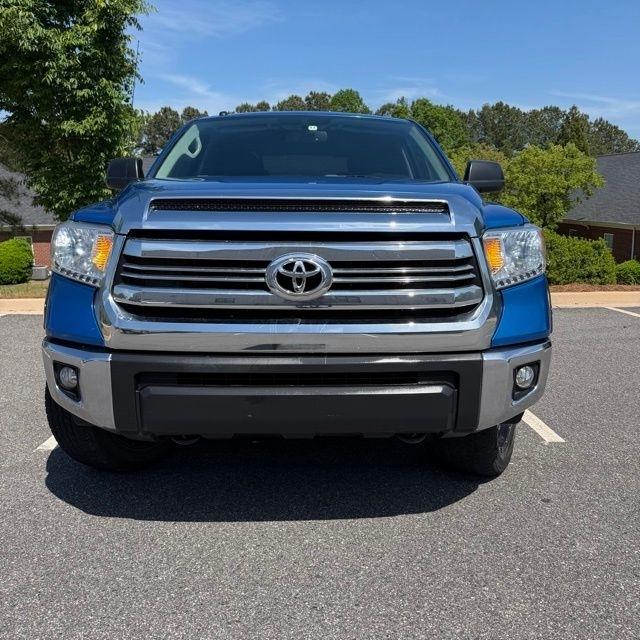 Toyota Tundra  2016