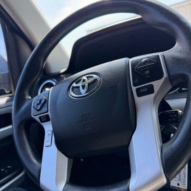 Toyota Tundra  2016