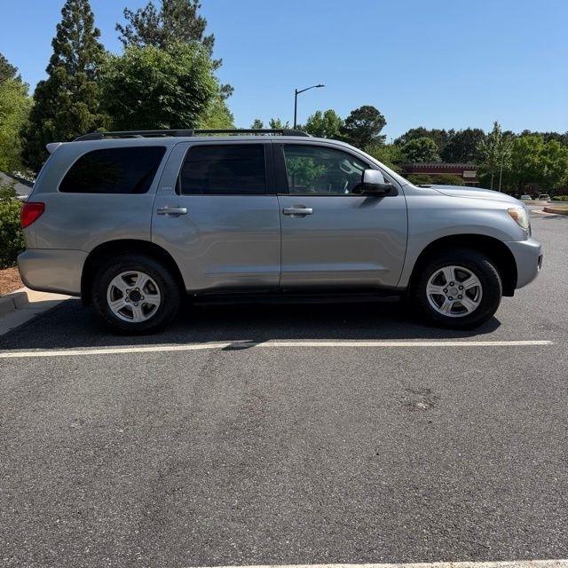 Toyota Sequoia  2011