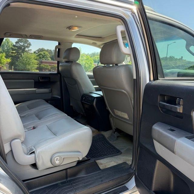 Toyota Sequoia  2011