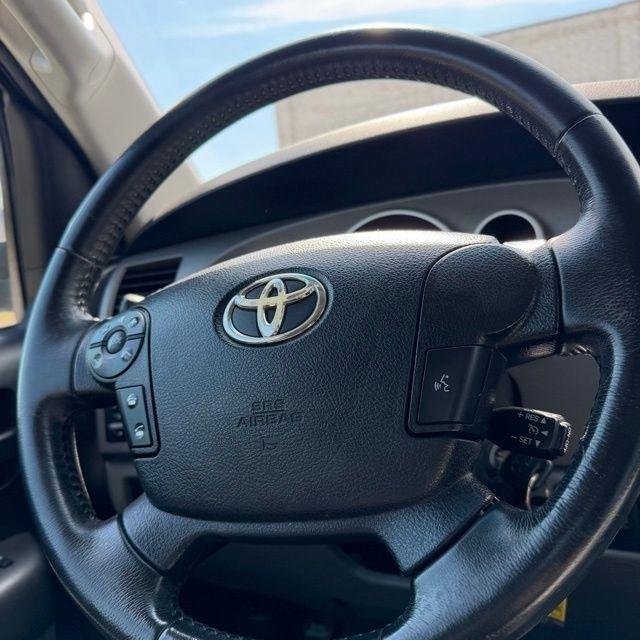 Toyota Sequoia  2011