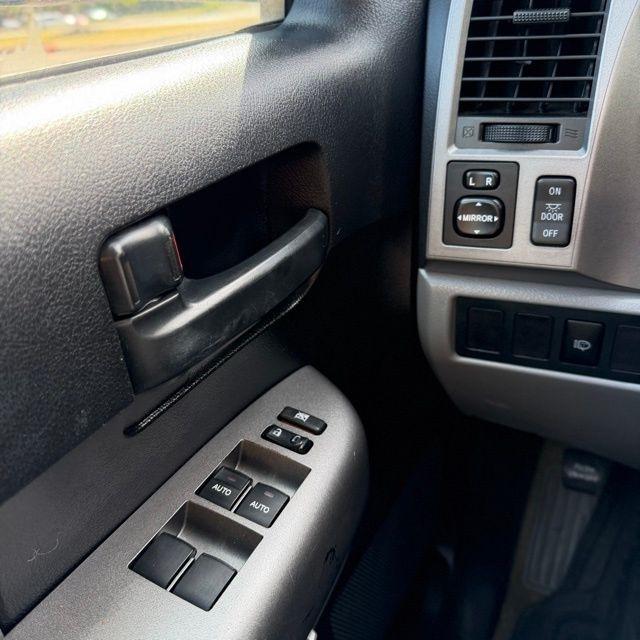 Toyota Sequoia  2011