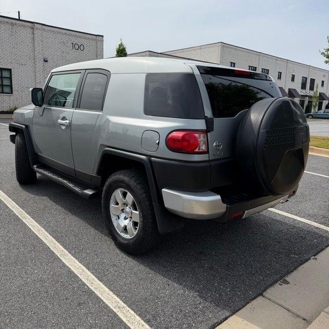 Toyota FJ Cruiser  2010