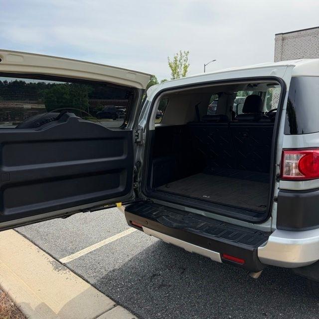 Toyota FJ Cruiser  2010