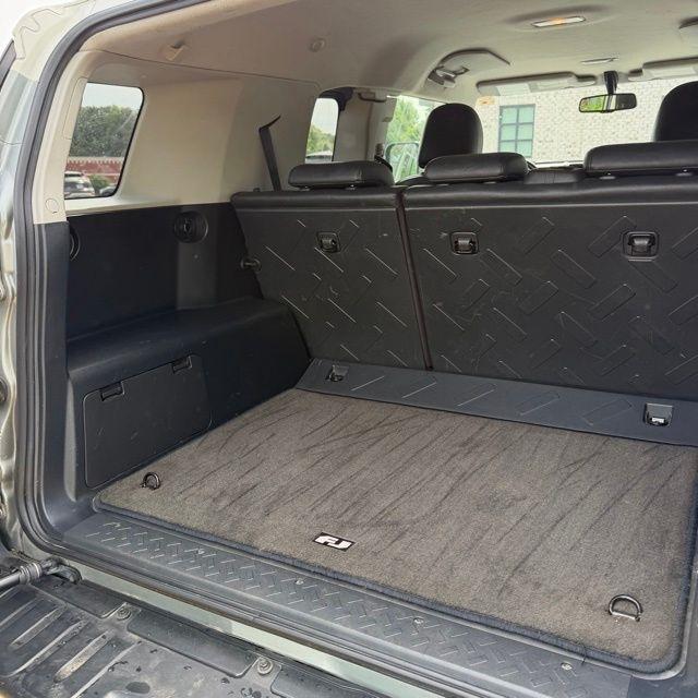 Toyota FJ Cruiser  2010