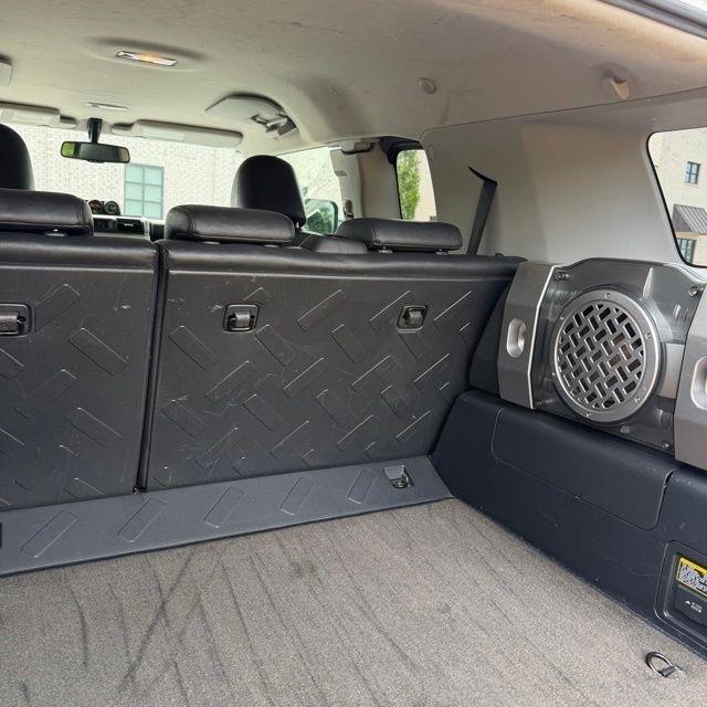 Toyota FJ Cruiser  2010