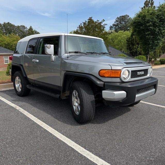 Toyota FJ Cruiser  2010