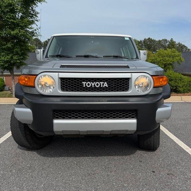 Toyota FJ Cruiser  2010
