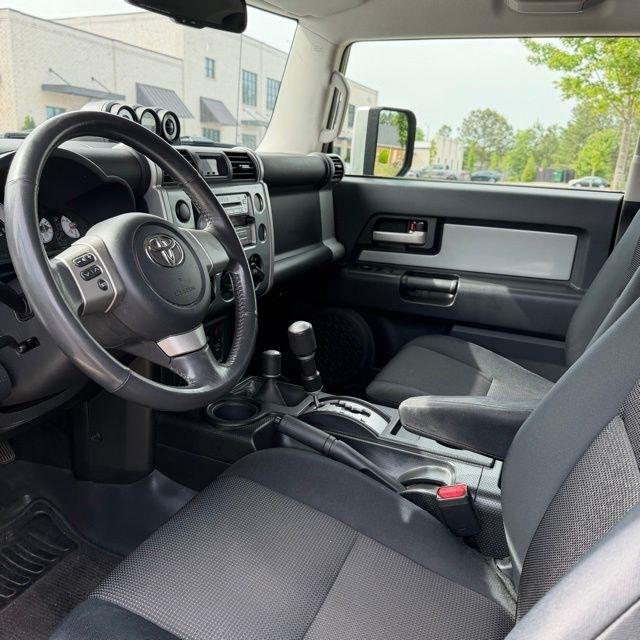 Toyota FJ Cruiser  2010