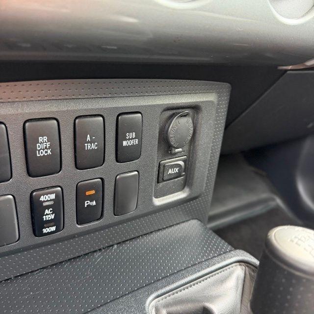Toyota FJ Cruiser  2010