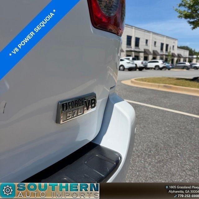 Toyota Sequoia  2016