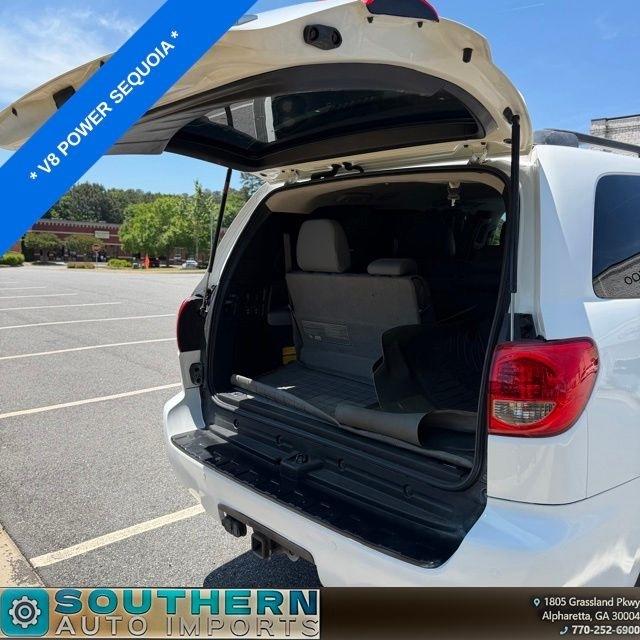 Toyota Sequoia  2016