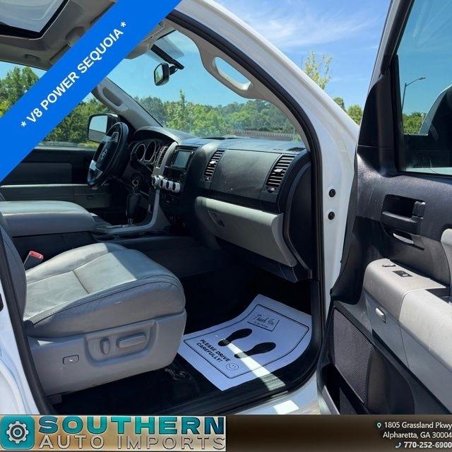 Toyota Sequoia  2016
