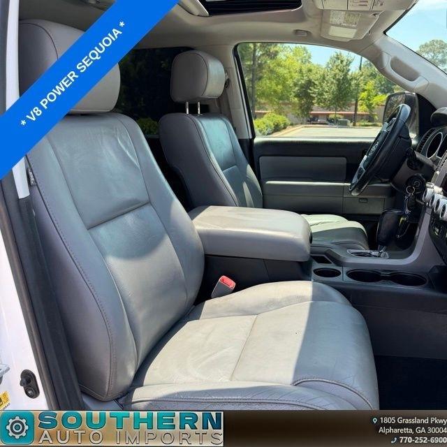 Toyota Sequoia  2016