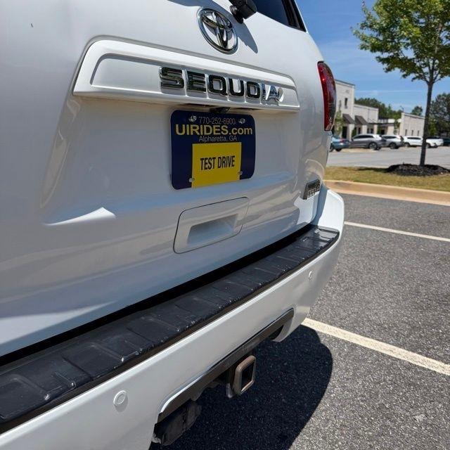 Toyota Sequoia  2016