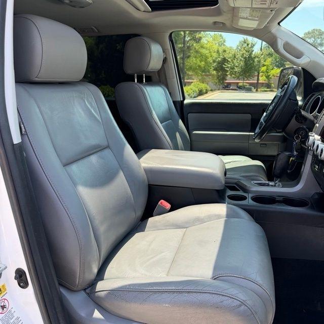 Toyota Sequoia  2016