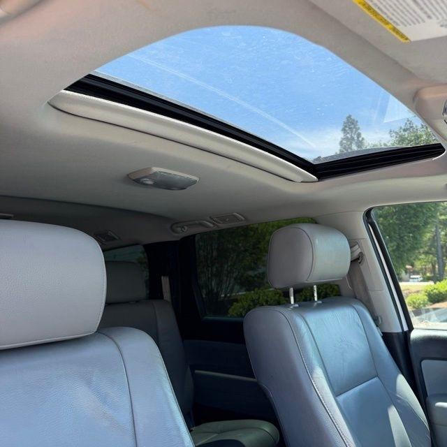 Toyota Sequoia  2016