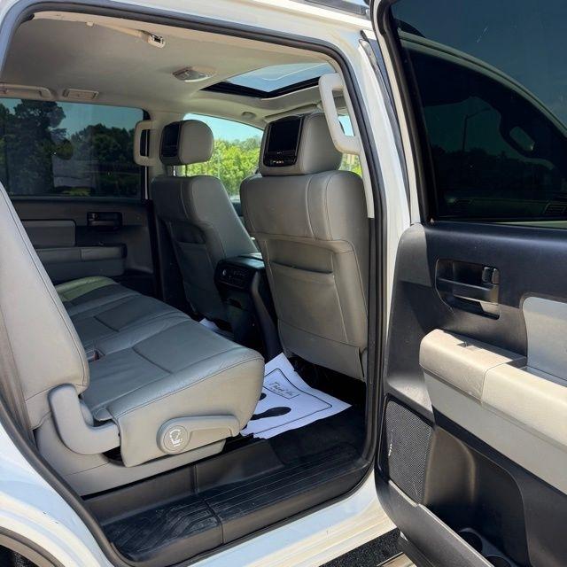 Toyota Sequoia  2016