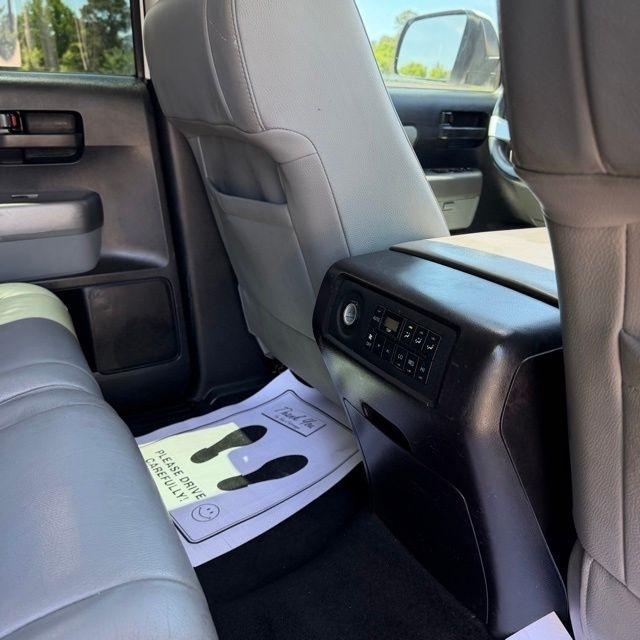 Toyota Sequoia  2016