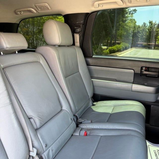 Toyota Sequoia  2016