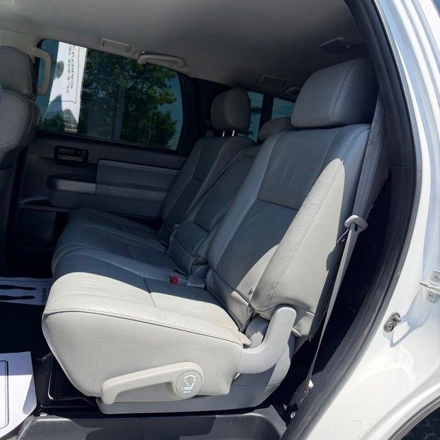 Toyota Sequoia  2016