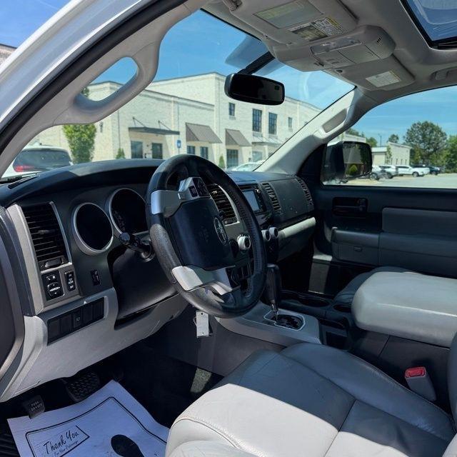 Toyota Sequoia  2016