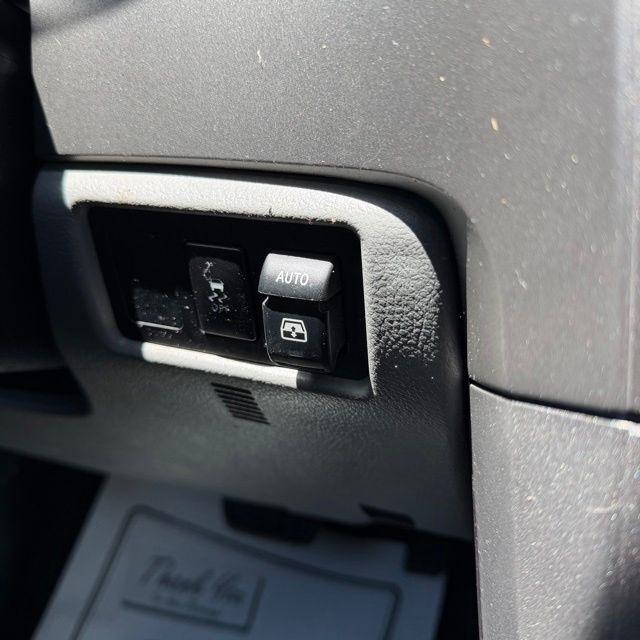 Toyota Sequoia  2016