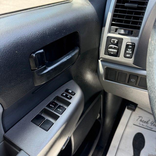 Toyota Sequoia  2016