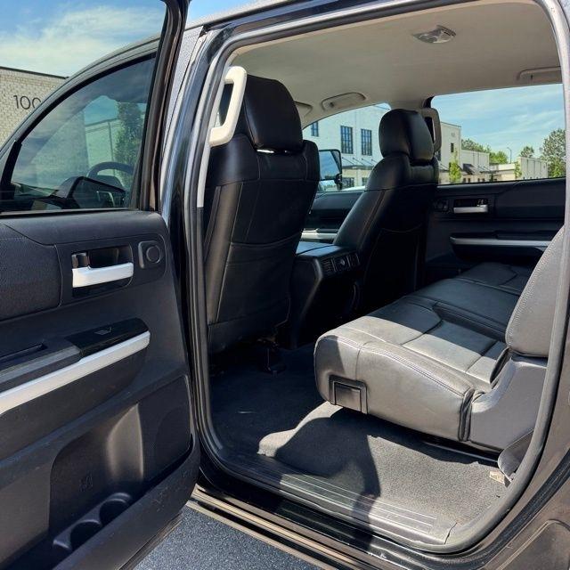 Toyota Tundra  2016