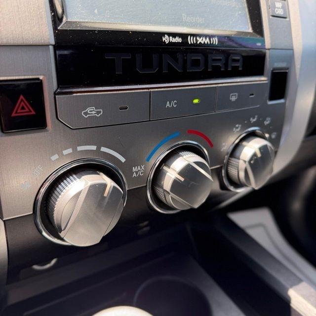 Toyota Tundra  2017