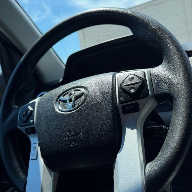 Toyota Tundra  2017